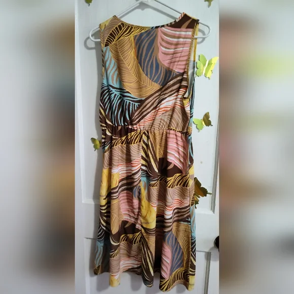 Summer dress - Picture 2 of 2